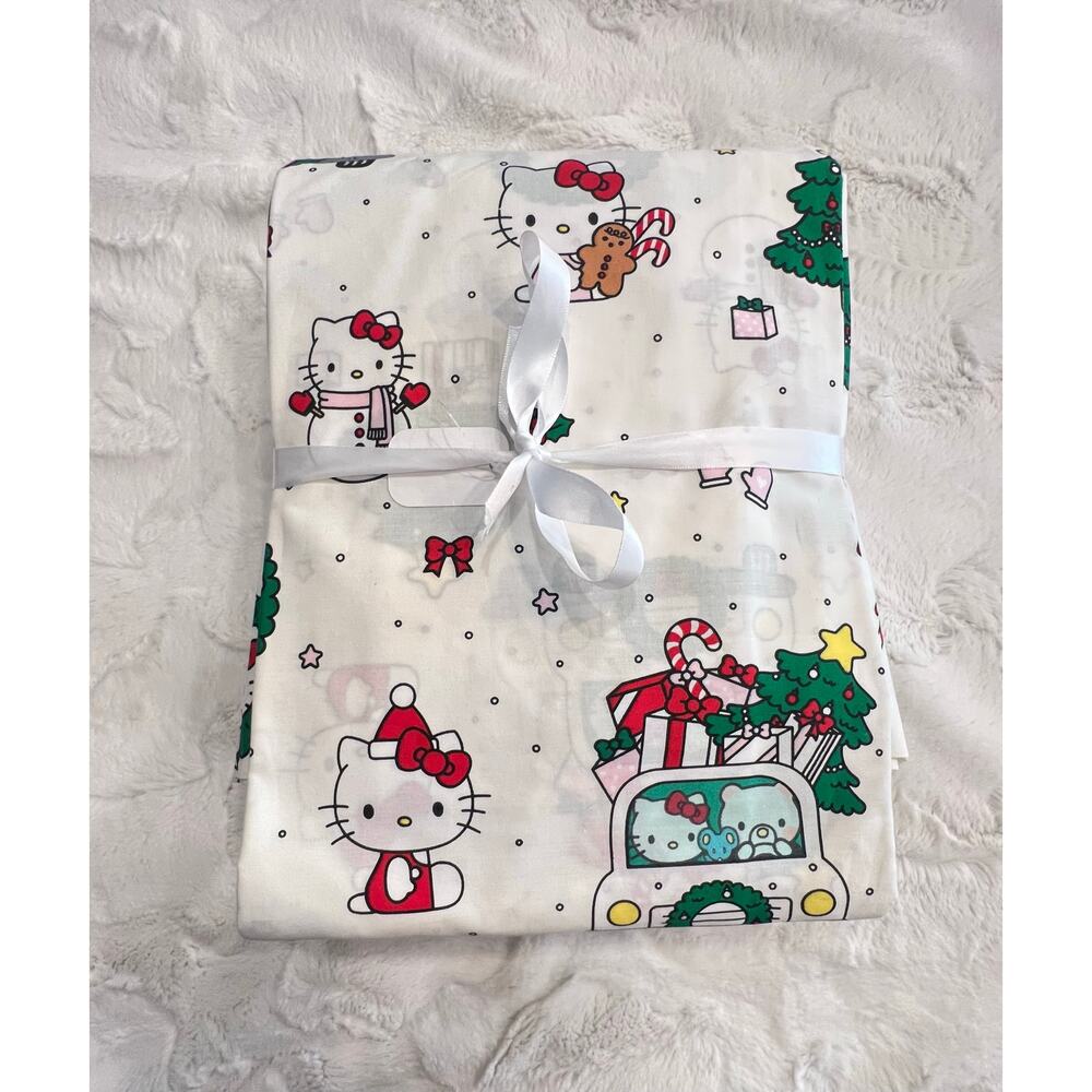 NEW Pottery Barn Teen Hello Kitty Christmas TWIN Organic Cotton Sheet Set Winter